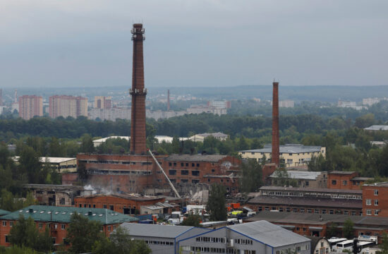 Eksplozija v tovarni blizu Moskve.