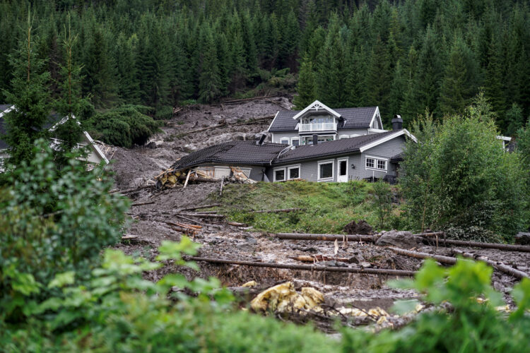Poplave in zemeljski plazovi na Norveškem