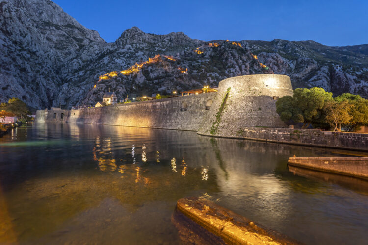 Kotor, Kotorski zaliv, Boka Kotorska, Črna gora; Jadran, Jadransko morje