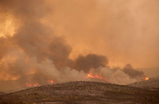 Gozdni požari v bližini mesta Aleksandropolis