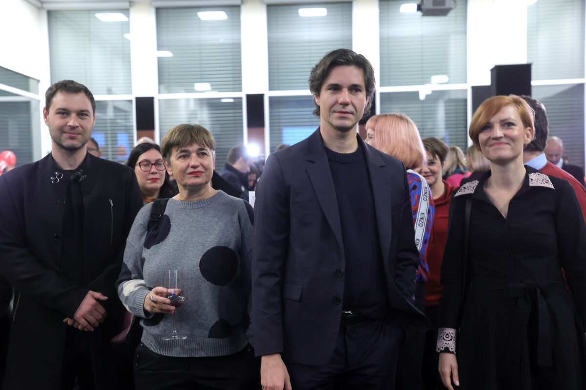 Pred volitvami novega vodstva v Levici napeto