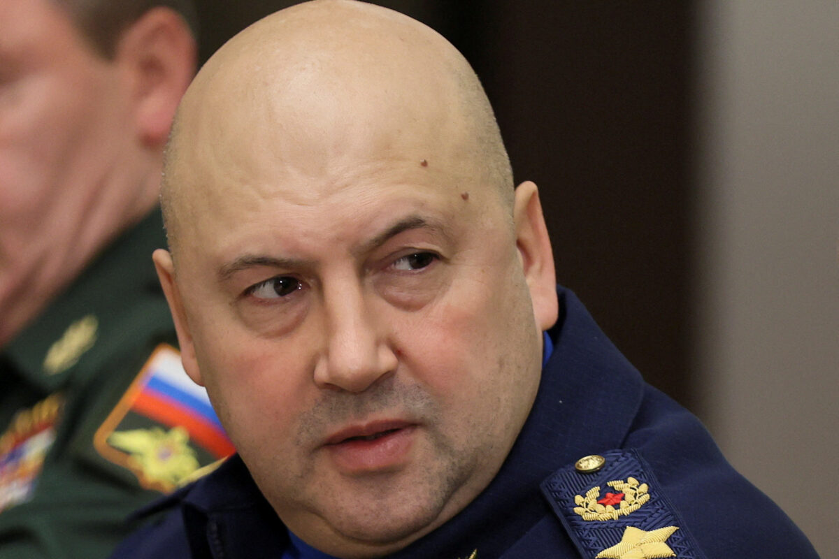 Rusija razrešila “generala Armagedona”, poveljnika zračno-vesoljskih sil