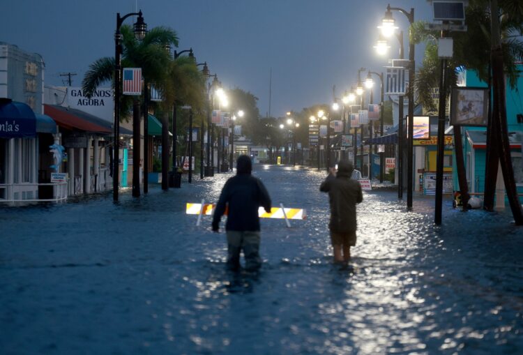 Razmere na Floridi tik pred prihodom orkana Idalia