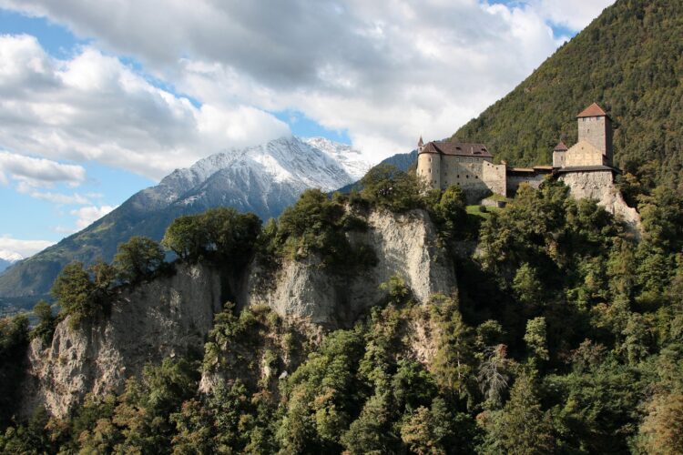 Grad Tirol, Južna Tirolska, Italija