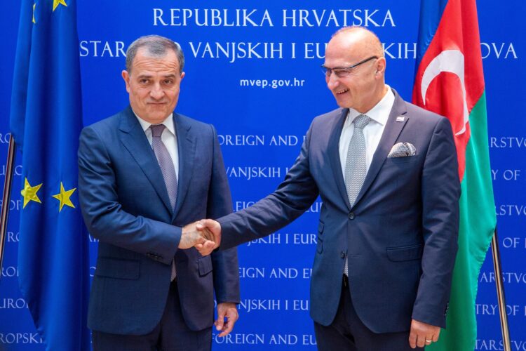 zunanja ministra Hrvaške in Azerbajdžana Gordan Grlić Radman ter Jeyhun Bayramov