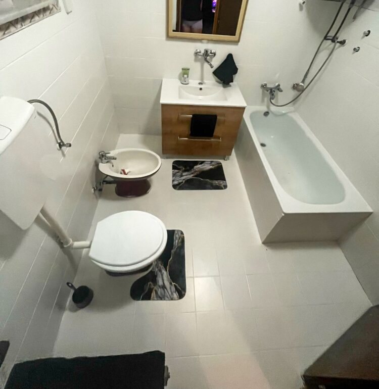 Prenovljena kopalnica