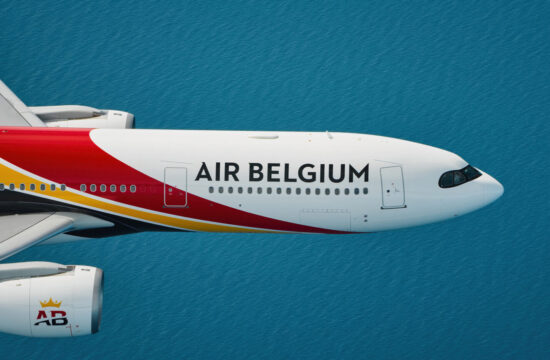 Letalo Air Belgium.