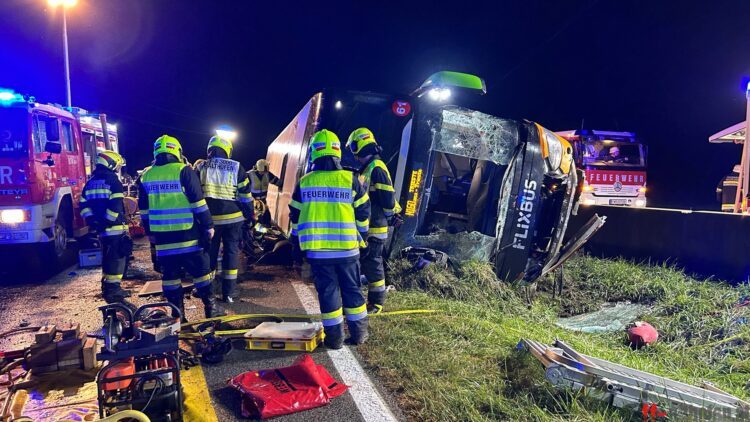 Nesreča avtobusa na avstrijskem Koroškem
