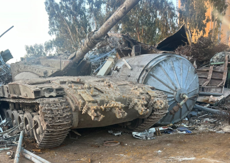 Ukraden izraelski tank so našli na smetišču.
