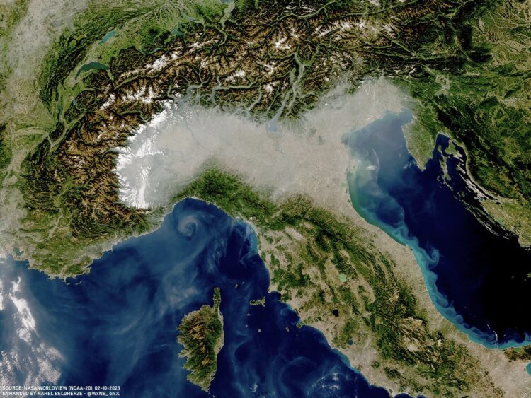 Posnetek onesnaženega zraka nad Italijo
