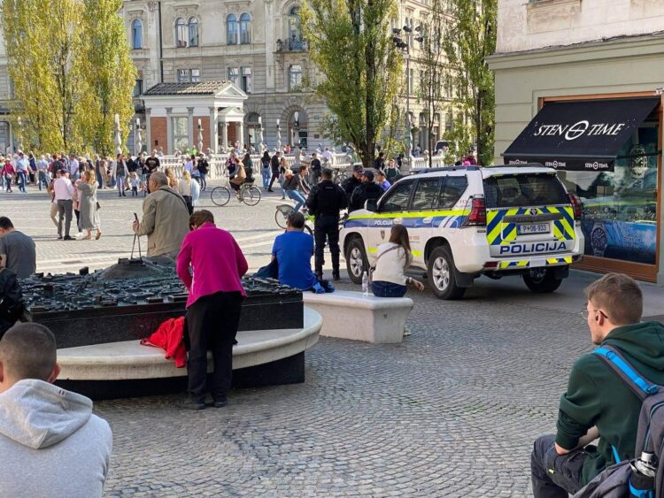 Zaradi tekme v Stožicah več policija na ulicah Ljubljane
