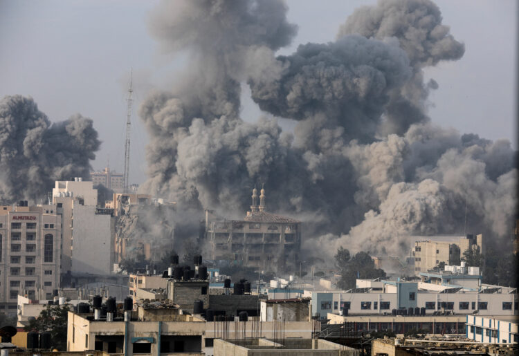 Izrael obstreljuje Gazo