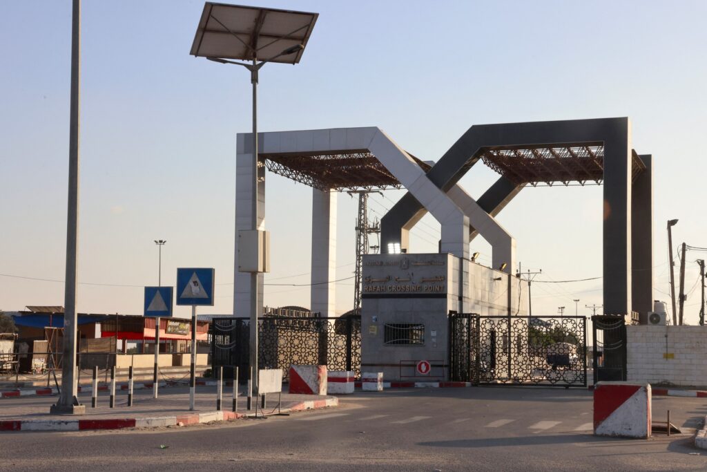 Zaprti mejni prehod Rafah med Gazo in Egiptom