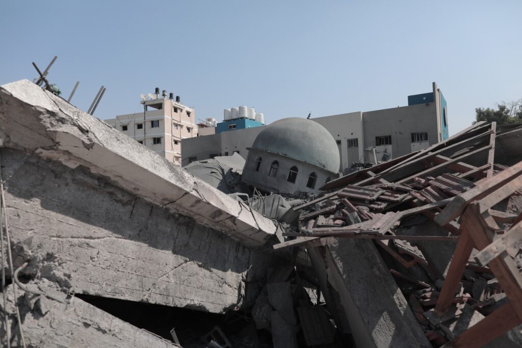 Porušena mošeja v Gazi po izraelskem obstreljevanju