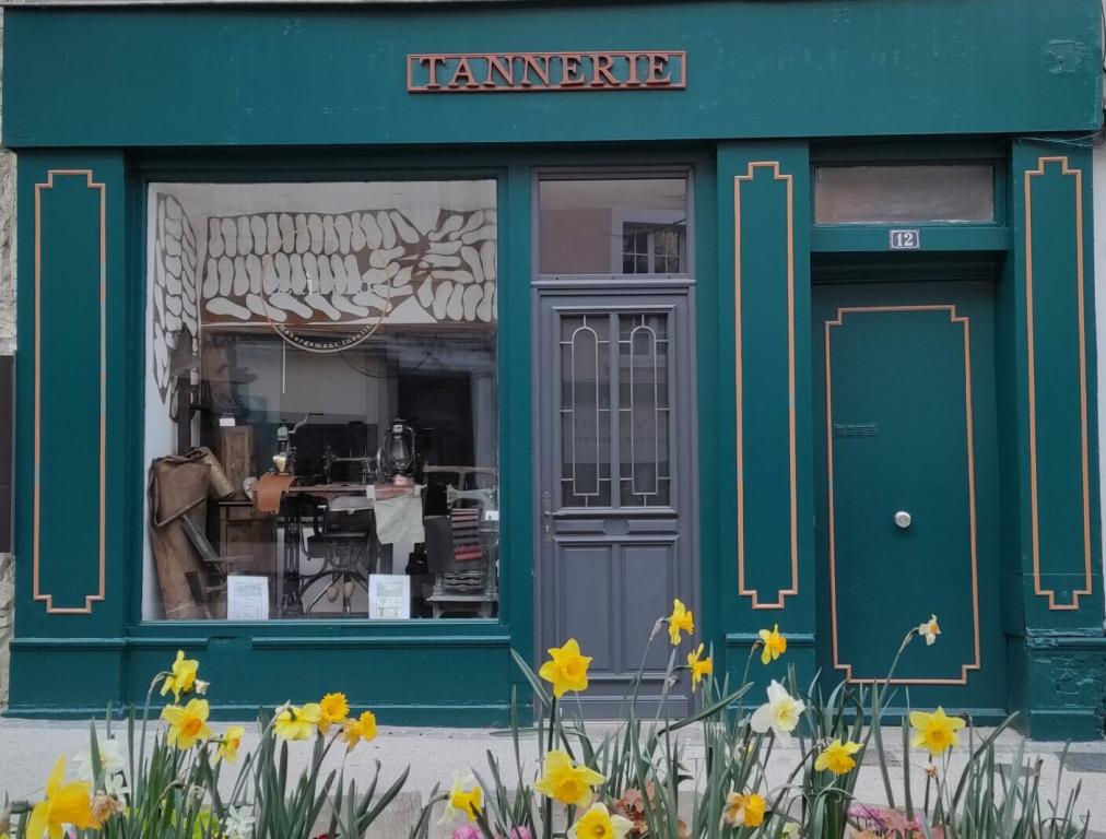 Une ville française qui a transformé des boutiques délabrées en logements élégants