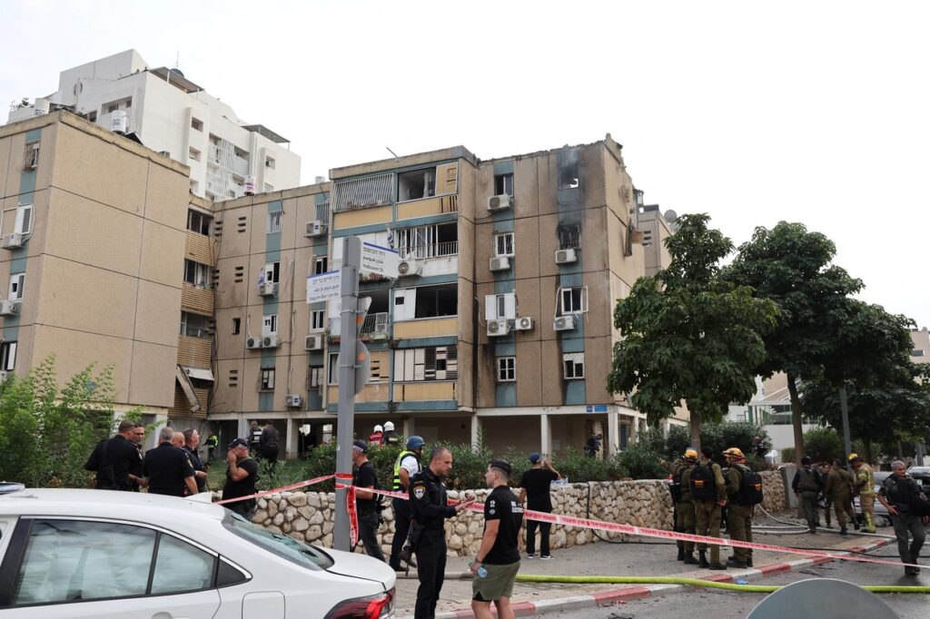 Hamas je bombardiral Tel Aviv