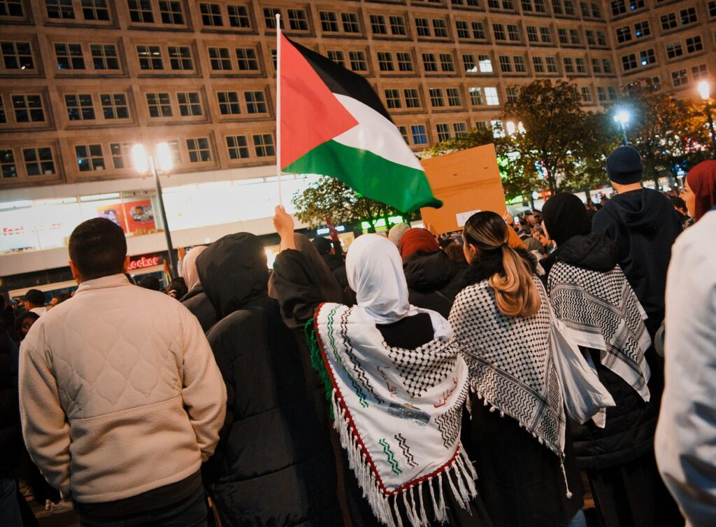 Protest v podporo Palestini v Berlinu