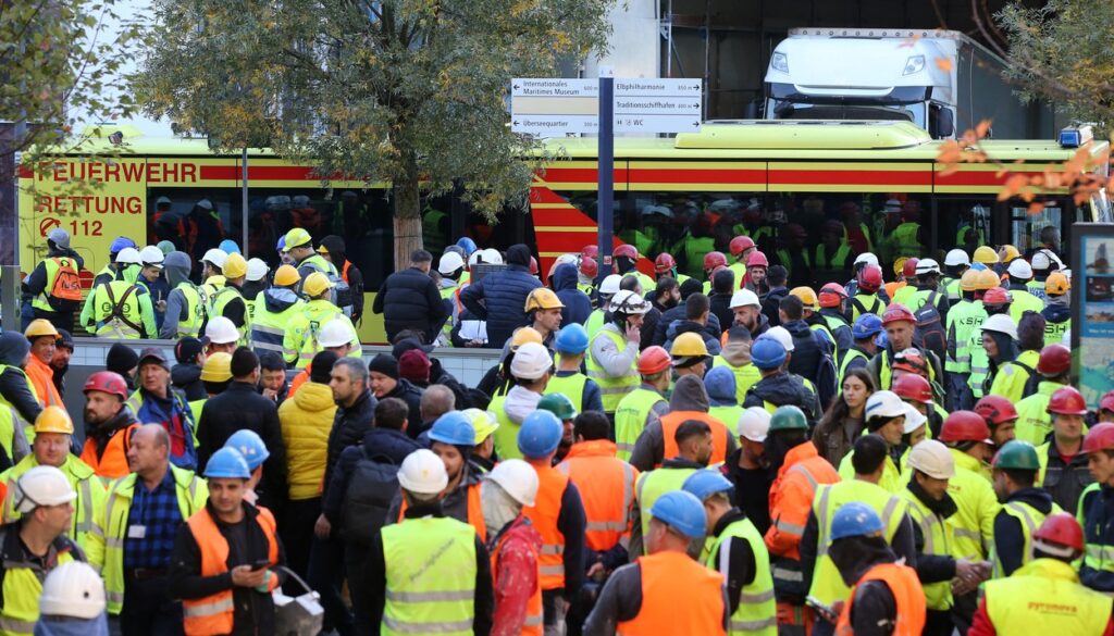 V nesreči na gradbišču v Hamburgu umrlo pet delavcev