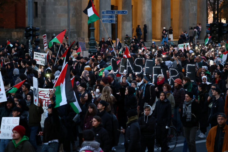 Protesti v podporo Palestini v Berlinu