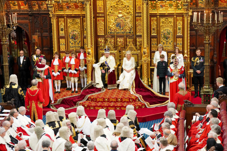 Prvi kraljevski nagovor Karla II. v britanskem parlamentu