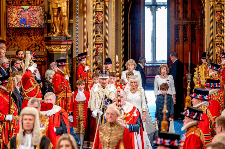 Kralj Karl III. v prvem nagovoru parlamenta