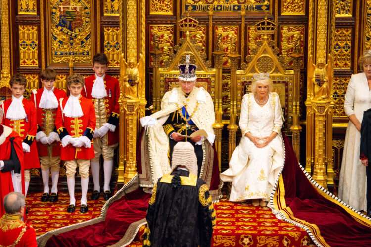 Kralj Karl III. v prvem nagovoru parlamenta