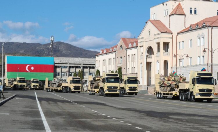 Vojaška parada v Gorskem Karabahu.