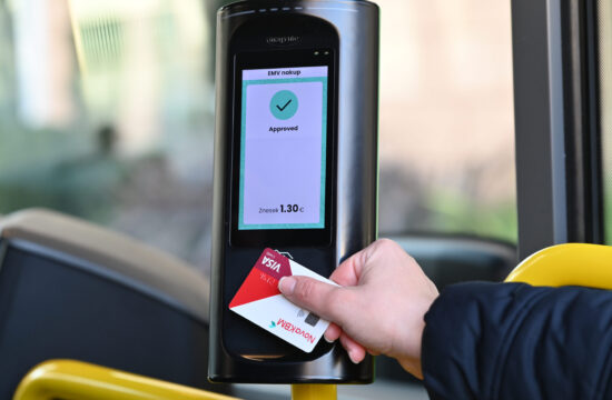 Novosti plačevanje avtobusnih vozovnic s plačilnimi karticami