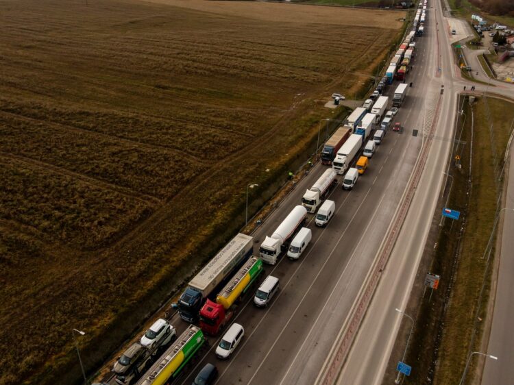 Tovornjaki na poljsko-ukrajinski meji