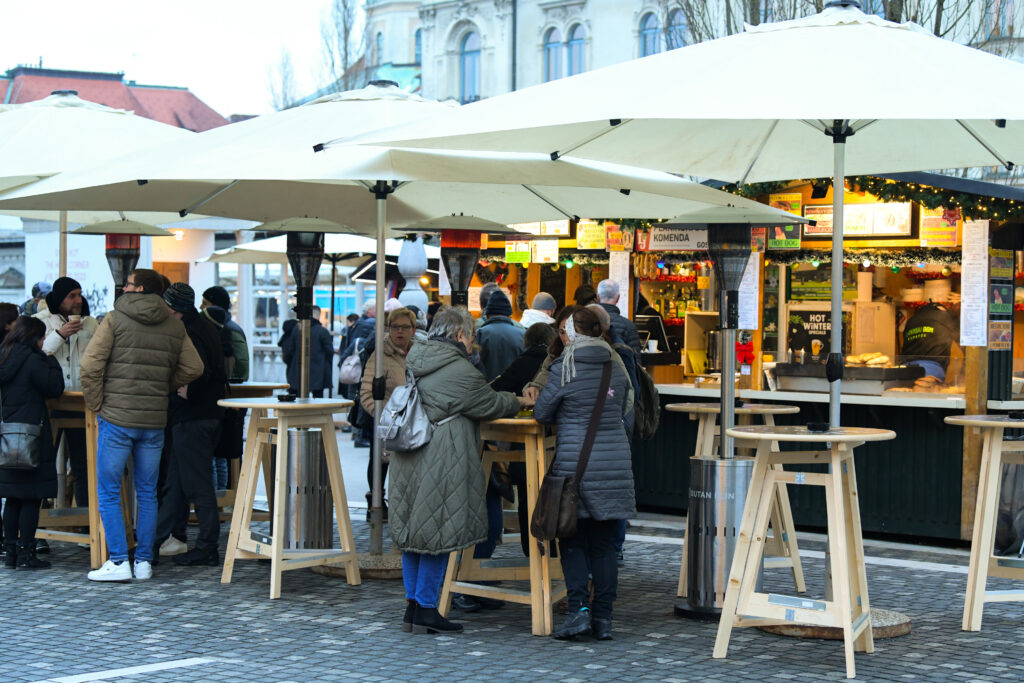 Praznične stojnice v Ljubljani