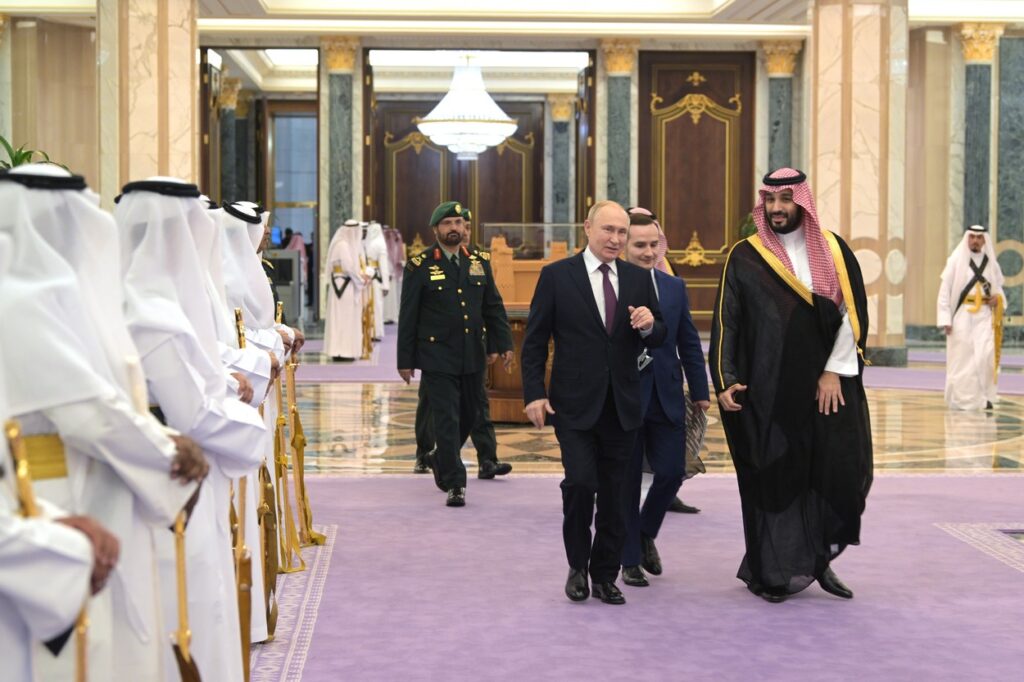 Vladimir Putin in Mohamed bin Salman 