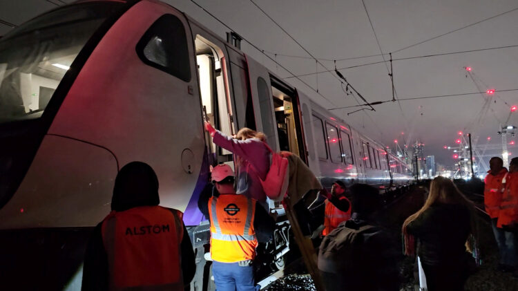 evakuacija potnikov iz vlaka