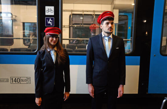 Predstavitev novih uniform Slovenskih železnic