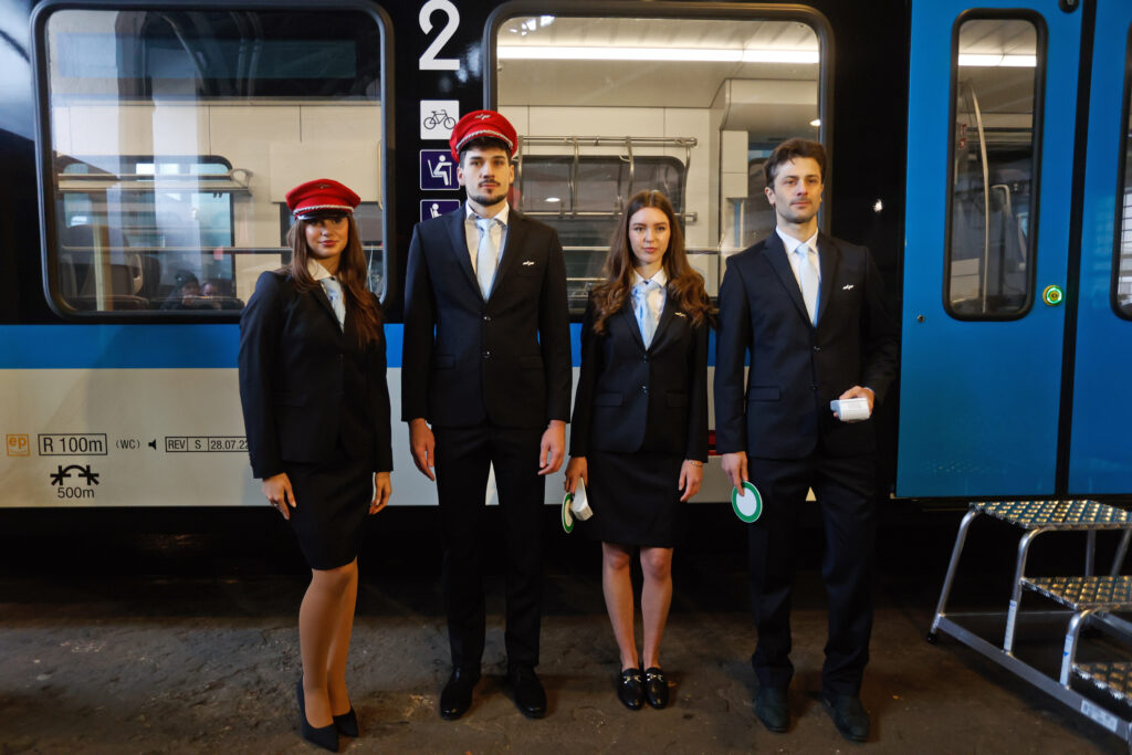 Predstavitev novih uniform Slovenskih železnic
