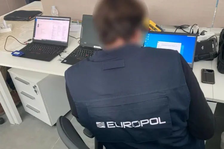 akcija Europol - ponarejeno oljčno olje