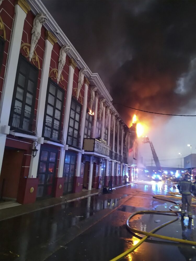 V španskem nočnem klubu izbruhnil požar
