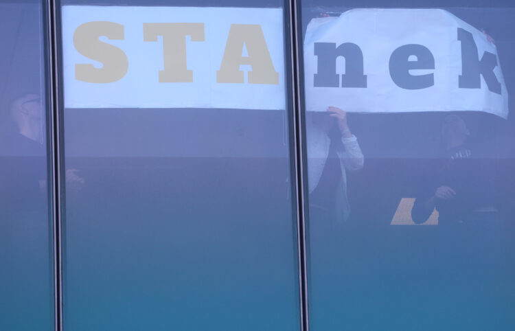 Z oken Slovenske tiskovne agencije so umaknili zapis STAnje je resno