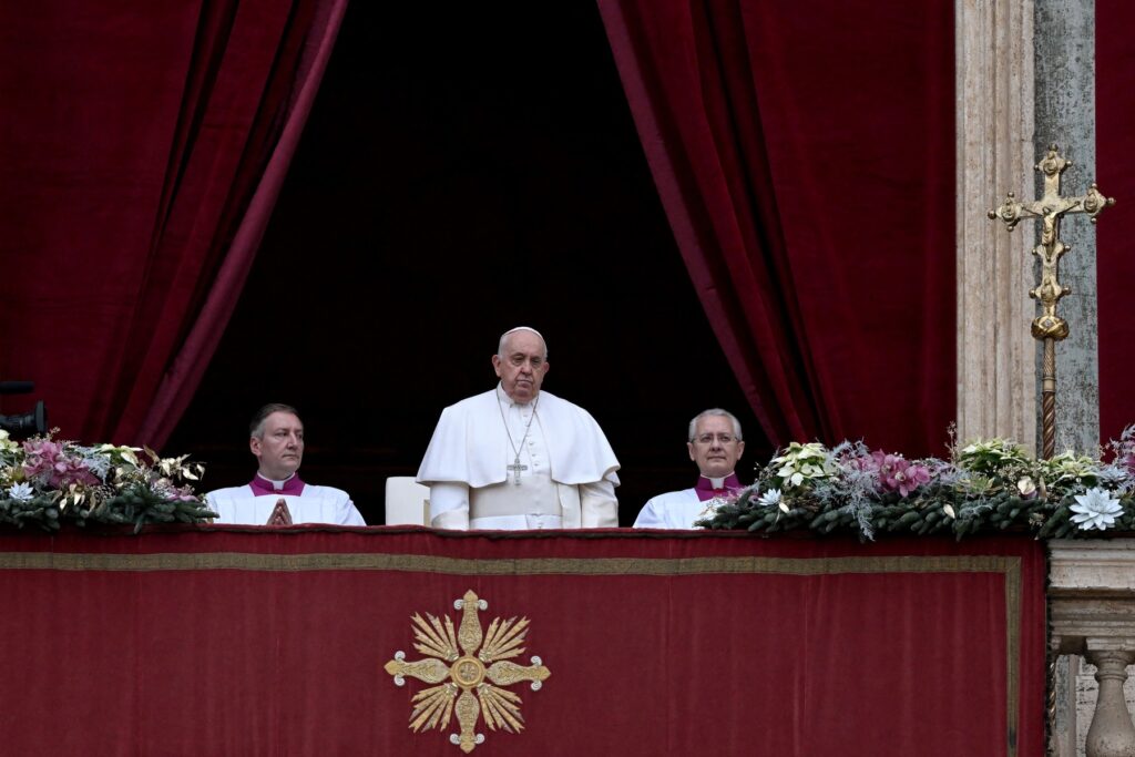 Papež Frančišek na vsakoletnem božičnem blagoslovu