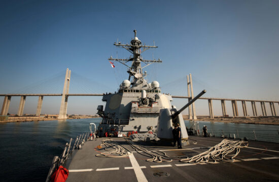 rušilec, ameriška vojna mornarica, Rdeče morje, Sueški prekop
