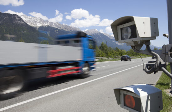 Prehitra vožnja v Avstriji: kakšne so kazni