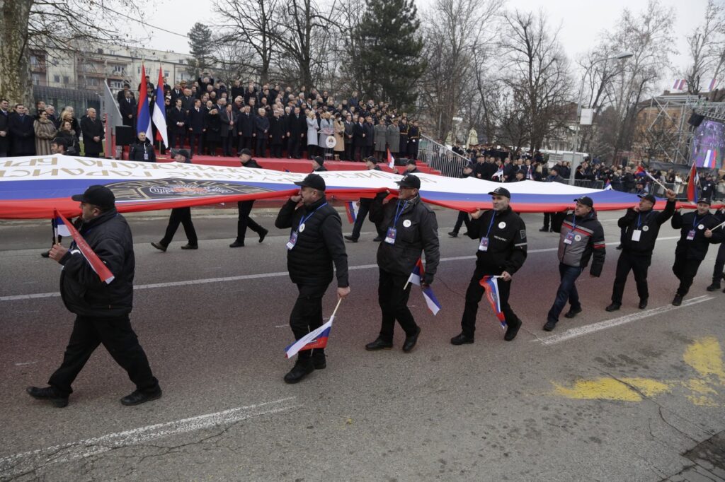 Parada ob dnevu Republike Srbske leta 2016