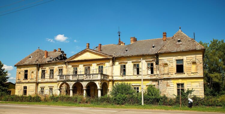 Dvorec, Bissingen-Nippenburg. Vlajkovac, Vršac, Vojvodina, Srbija