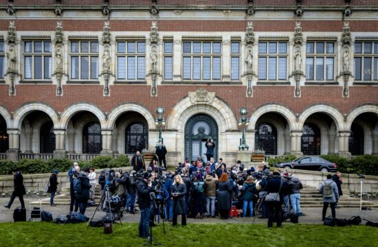 Obravnava tožbe Južne Afrike se je na sodišču v Haagu se je začela 11. januarja.