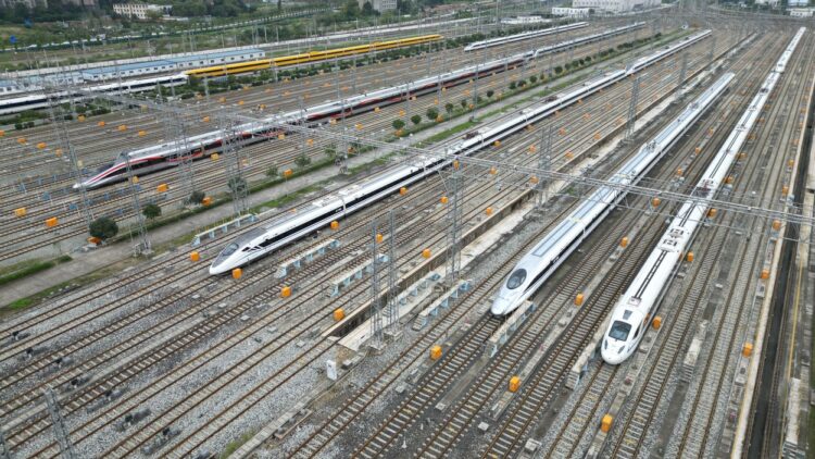Kitahjska, vlak, super hitri vlaki, železnica