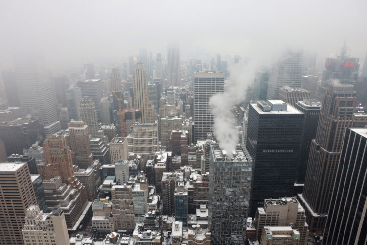Po skoraj dveh letih so v New Yorku spet videli sneg