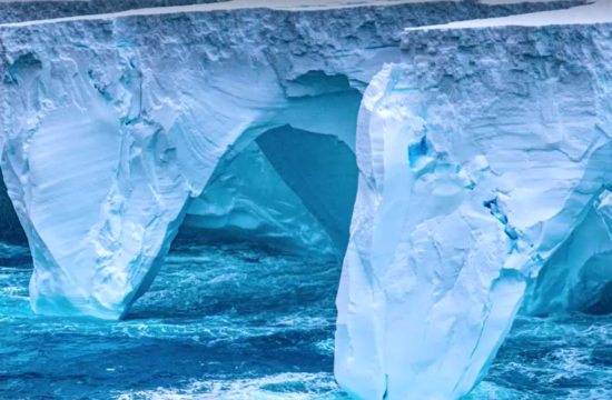 Kako se premika največja ledena gora na svetu