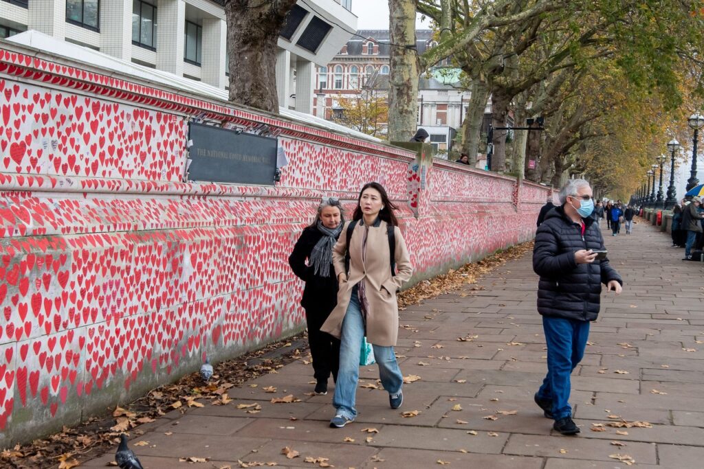 London covid spominski zid