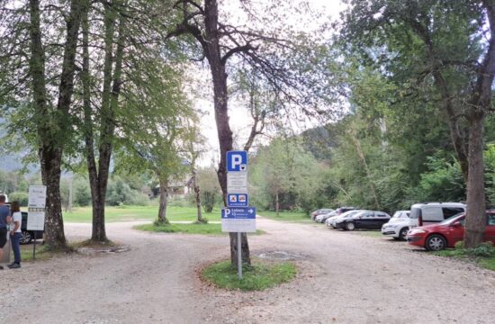 Parkirišče Labora