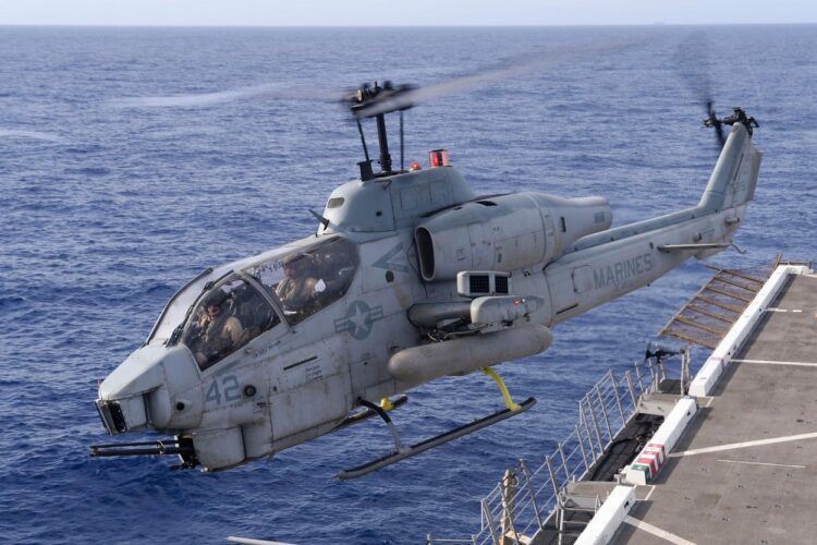 V helikopterski nesreči na jugu Kalifornije umrlo pet marincev.