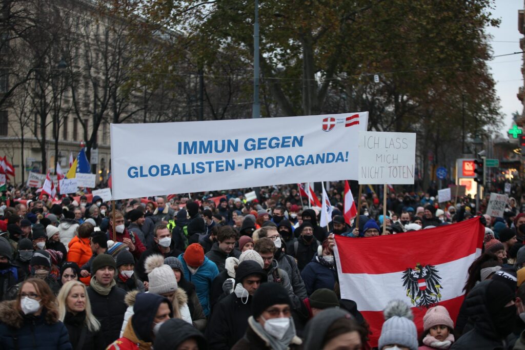 Protikoronske demonstracije na Dunaju